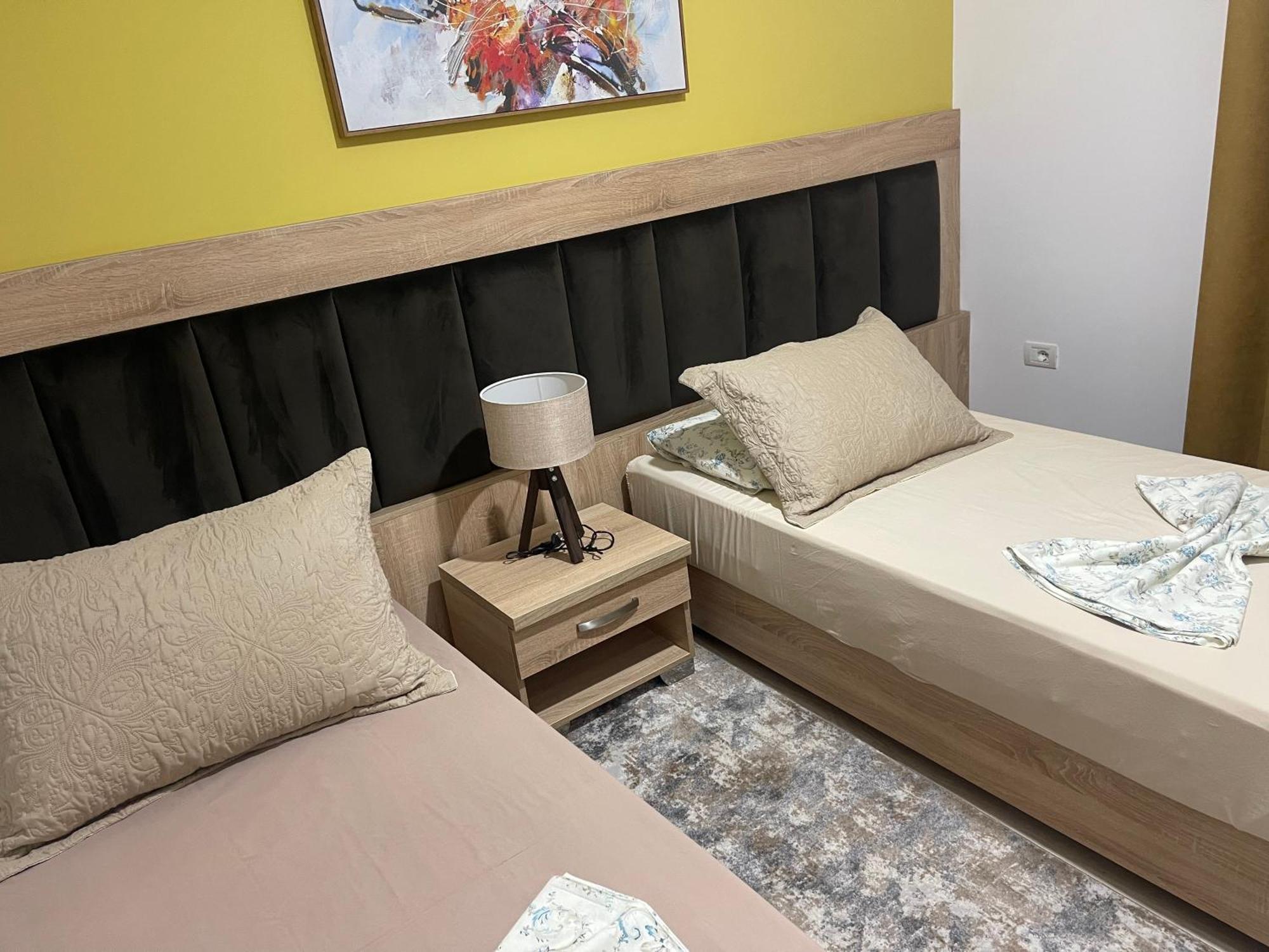 Small Hotel Ora Pogradec Exterior photo