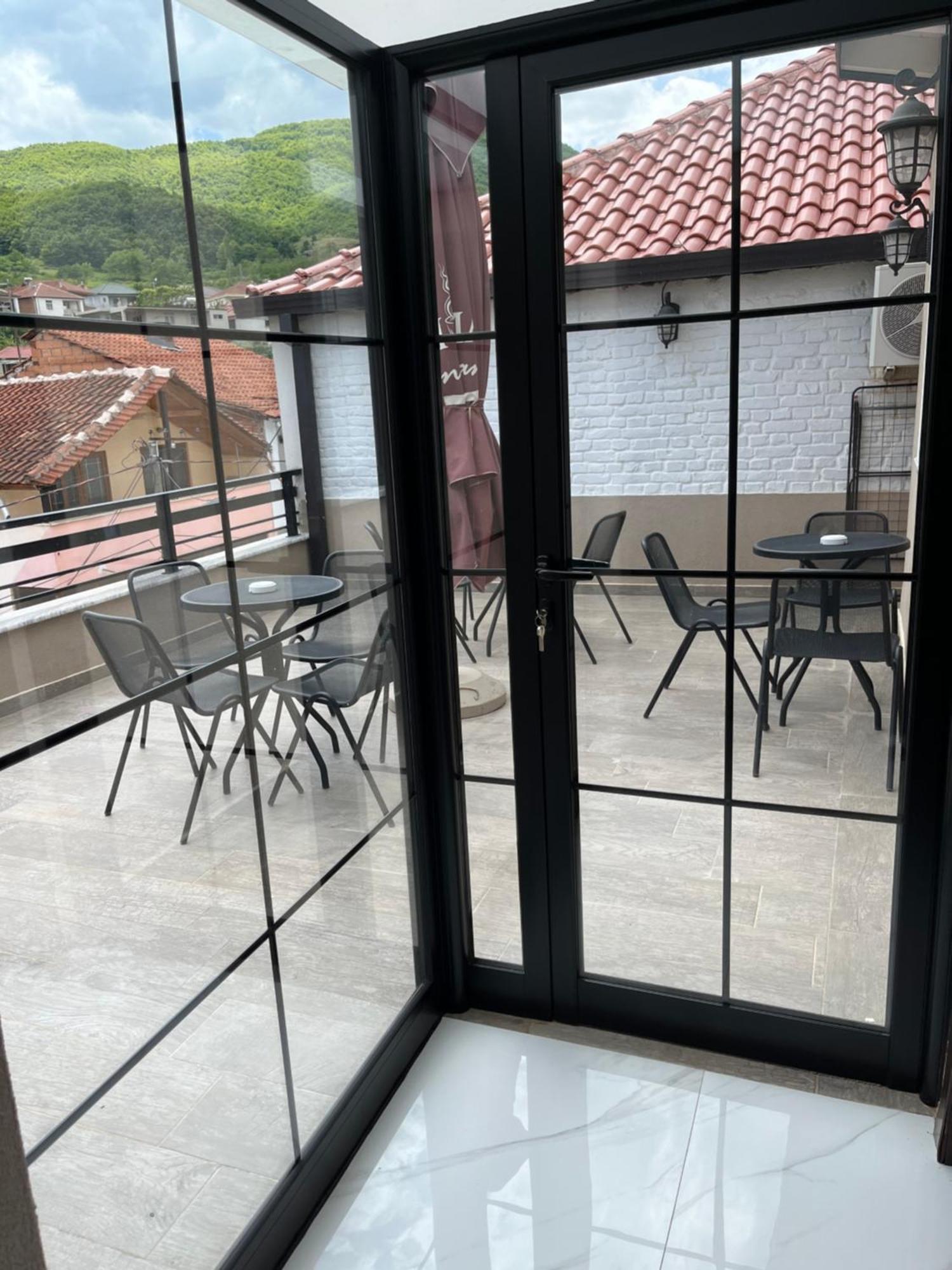Small Hotel Ora Pogradec Exterior photo
